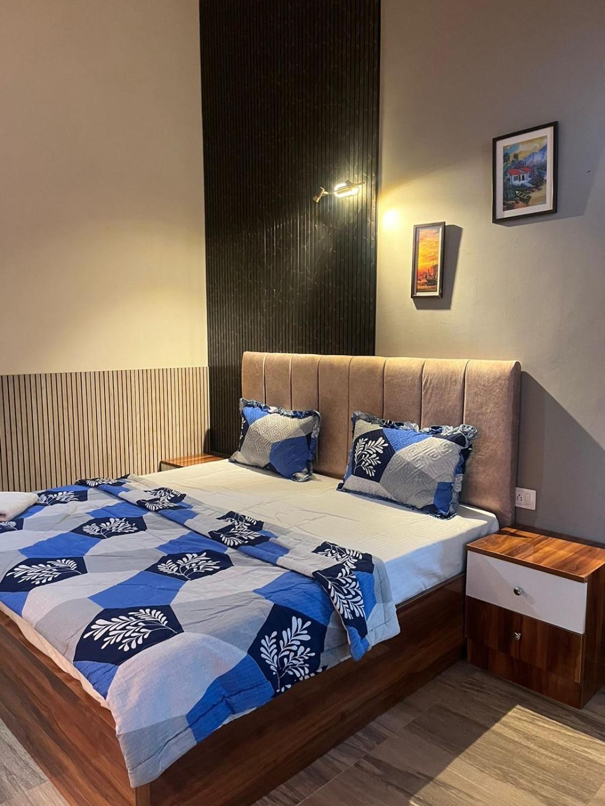 Studio Apartment In Greater Noida Εξωτερικό φωτογραφία